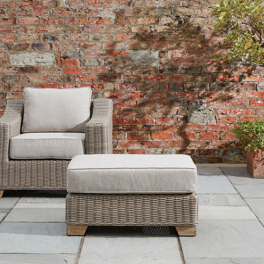 Outdoor wicker foot stall with cushion