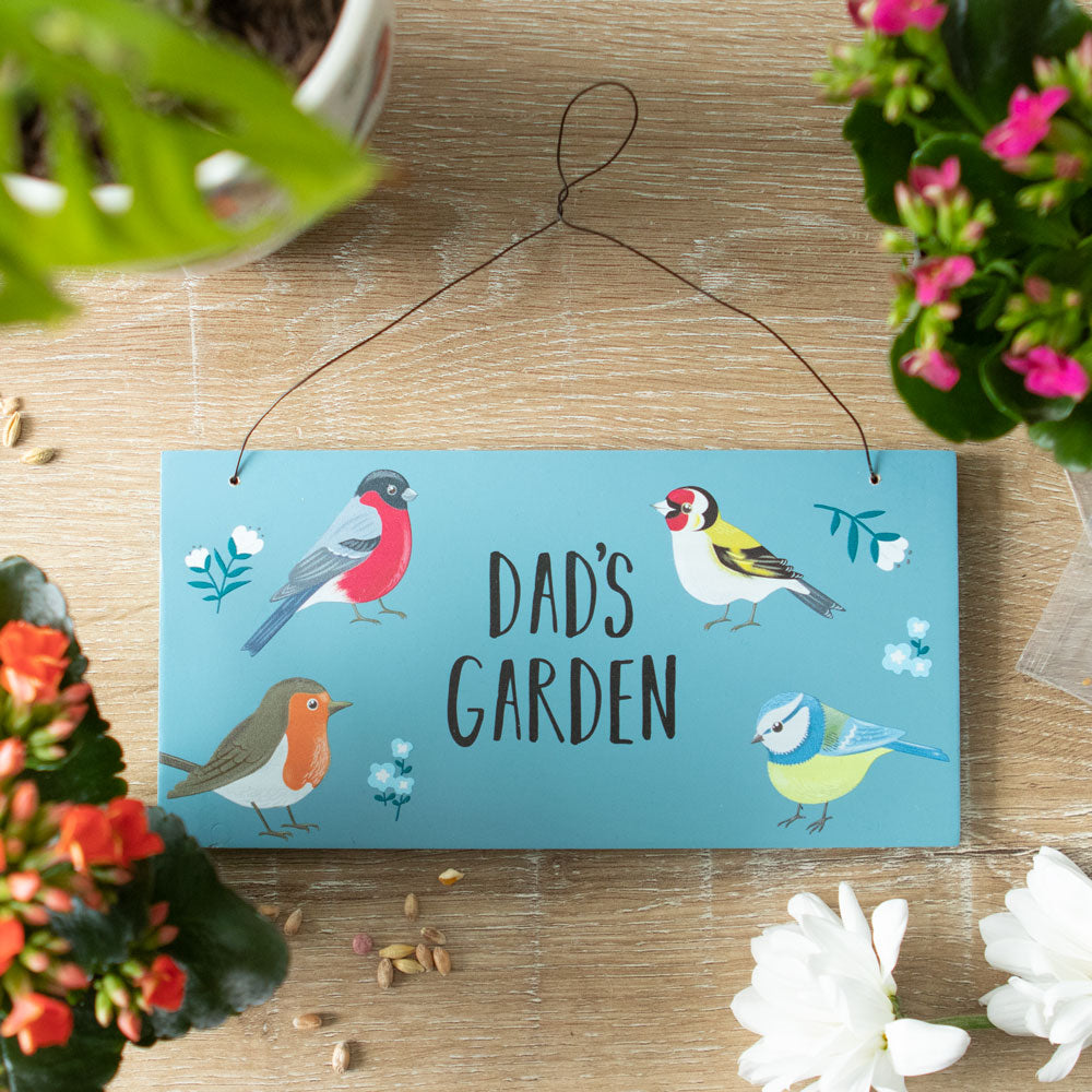 Garden hanging sign featuring paintings of U.K. birds and the words ‘Dad’s Garden’