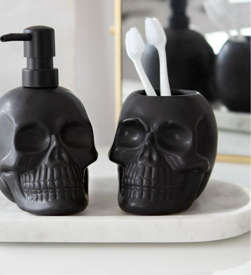 Black Skull Toothbrush Holder